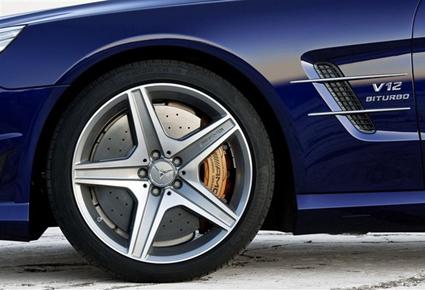 مرسيدس تكشف عن سيارة 2013 SL65 AMG V12 ROADSTER